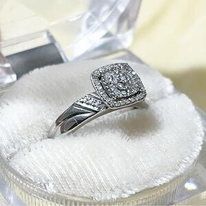 Sterling Silver Raised Square Design Diamond Ring